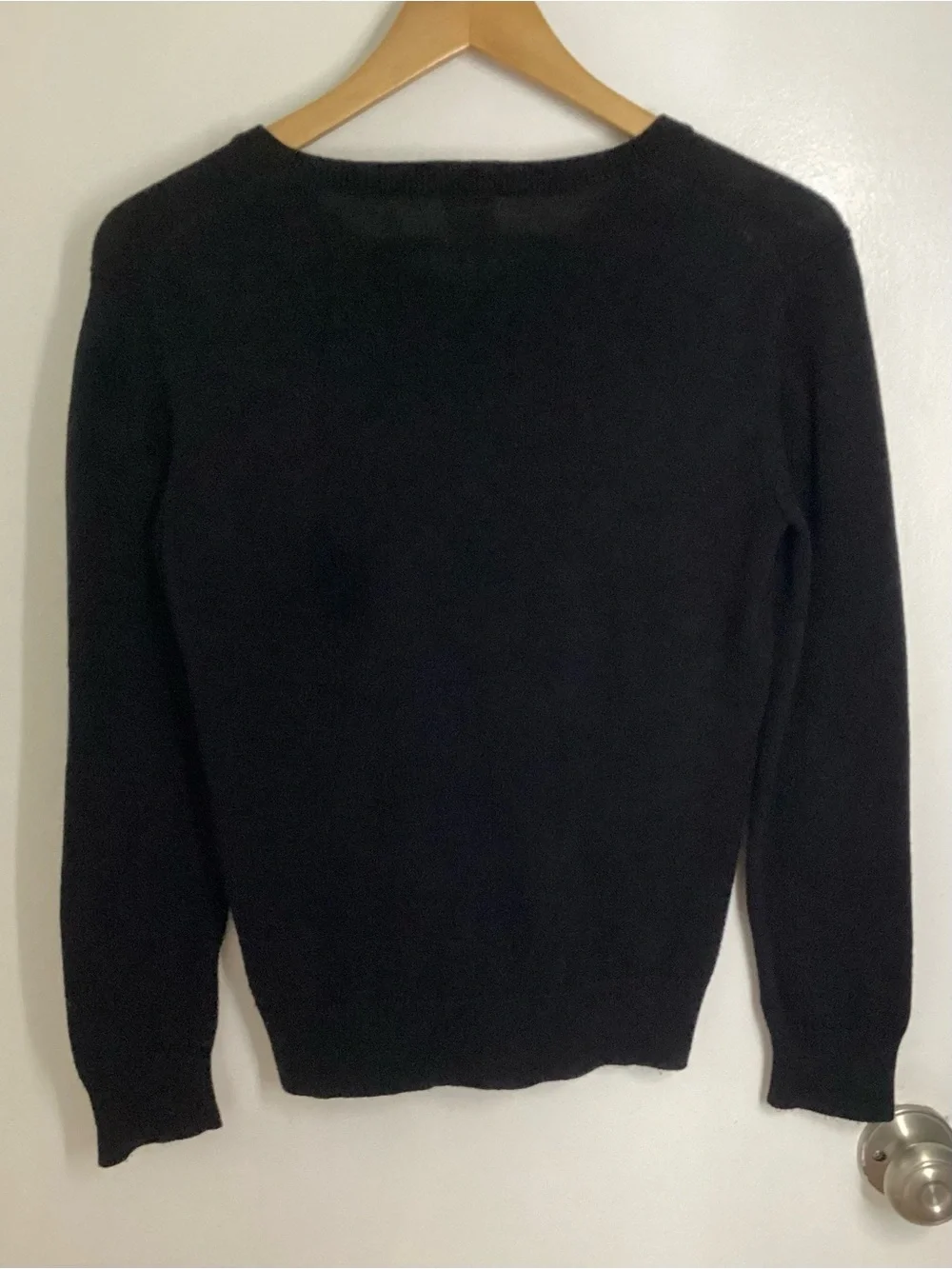GAP Black V-Neck Sweater for Kids L